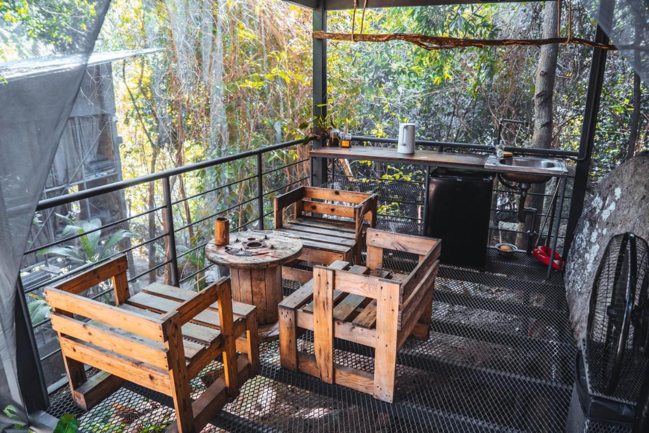Warehouse Hostel Ko Tao Buitenkant foto